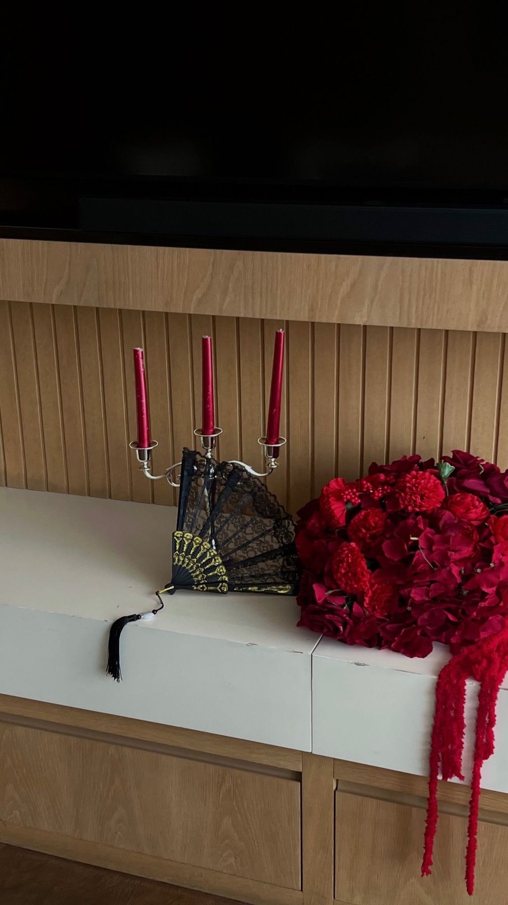 Velvet red floral setup